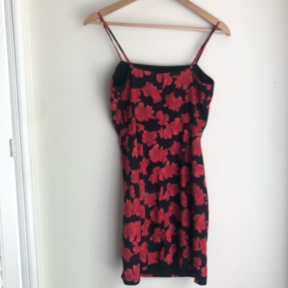 The East Order size XS Marcie Floral Mini Strappy Dress - Picture 7 of 8